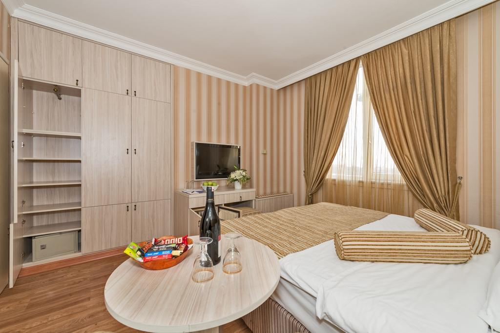 Fuar Hotel Istanbul Exterior photo