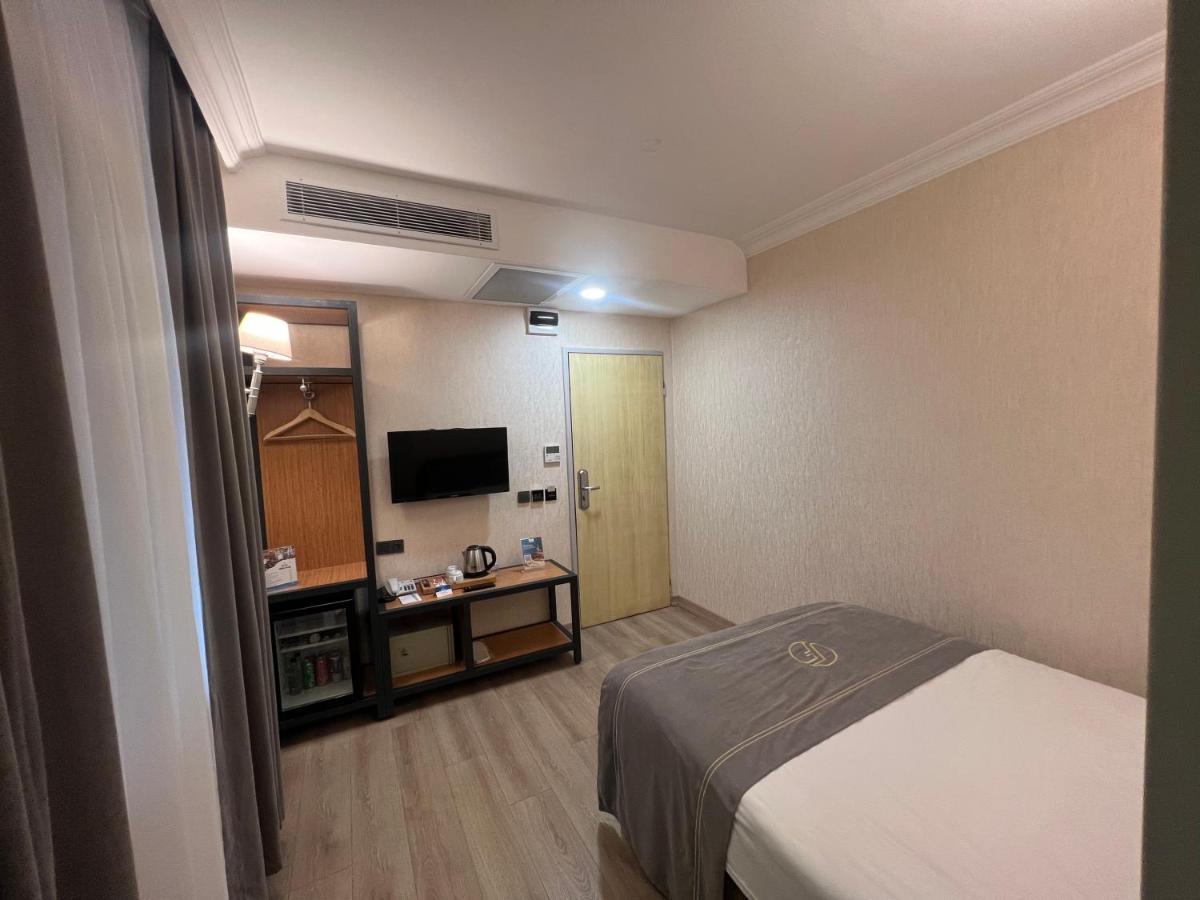 Fuar Hotel Istanbul Exterior photo