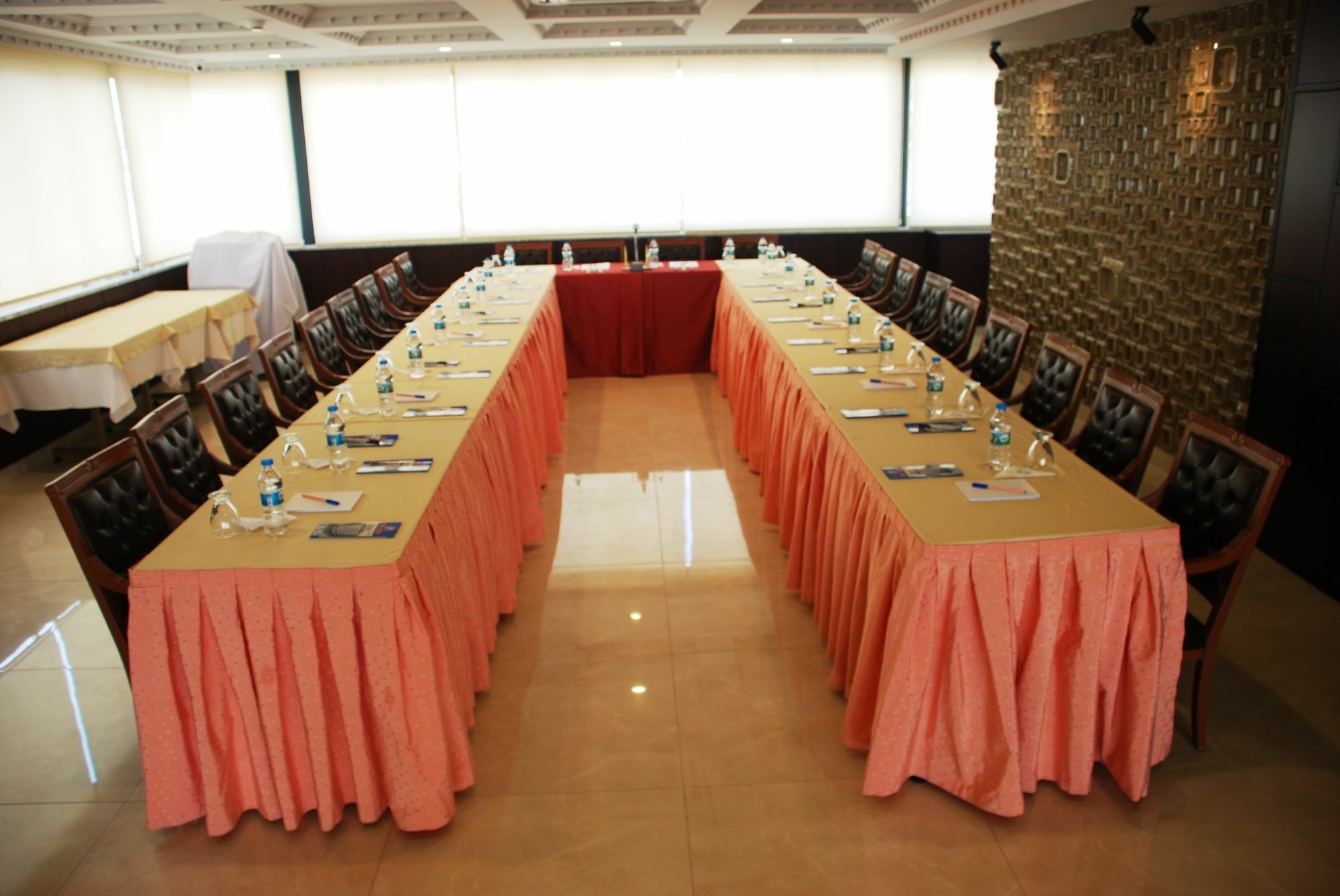 Fuar Hotel Istanbul Exterior photo